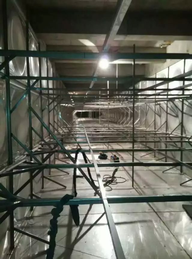 不銹鋼水箱內部結構圖